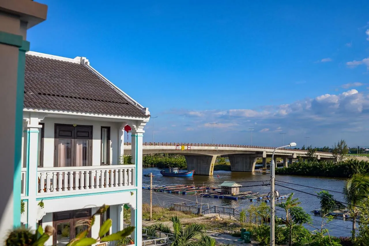 *** Hotel Hoi An Estuary Villa Vietnam